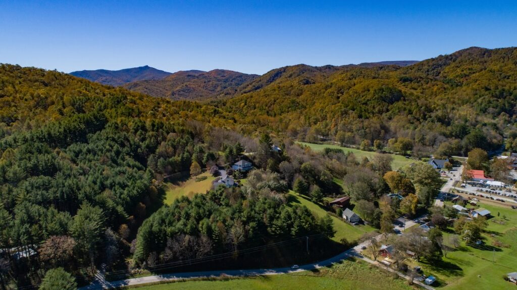 101918 0609 explore boone 2018 b3b711c1 75e6 4dab a300 ca012f47d309 42b2203e bfc3 4bc6 8aa0 35fe647c7475