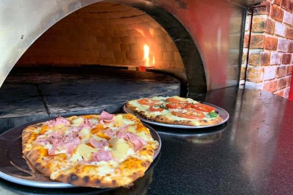 brick oven pizza600